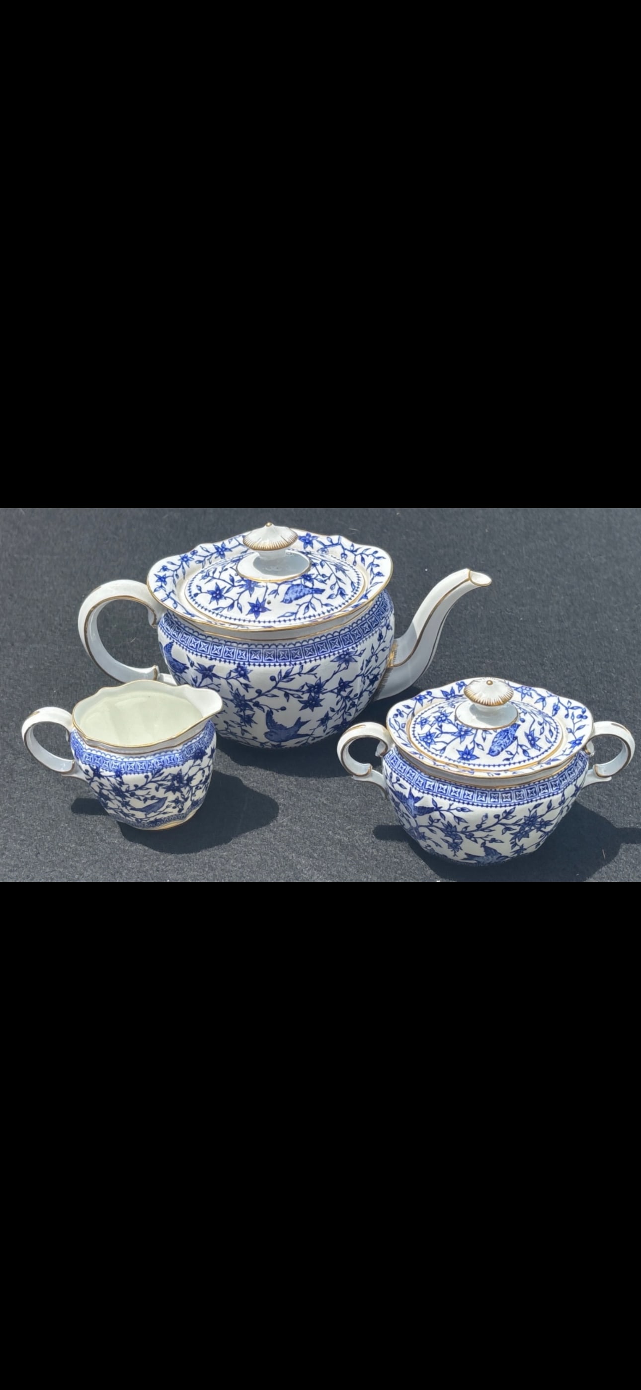 Rare Royal Crown Derby porcelain Pembroke pattern three piece teaset (1 of 7)