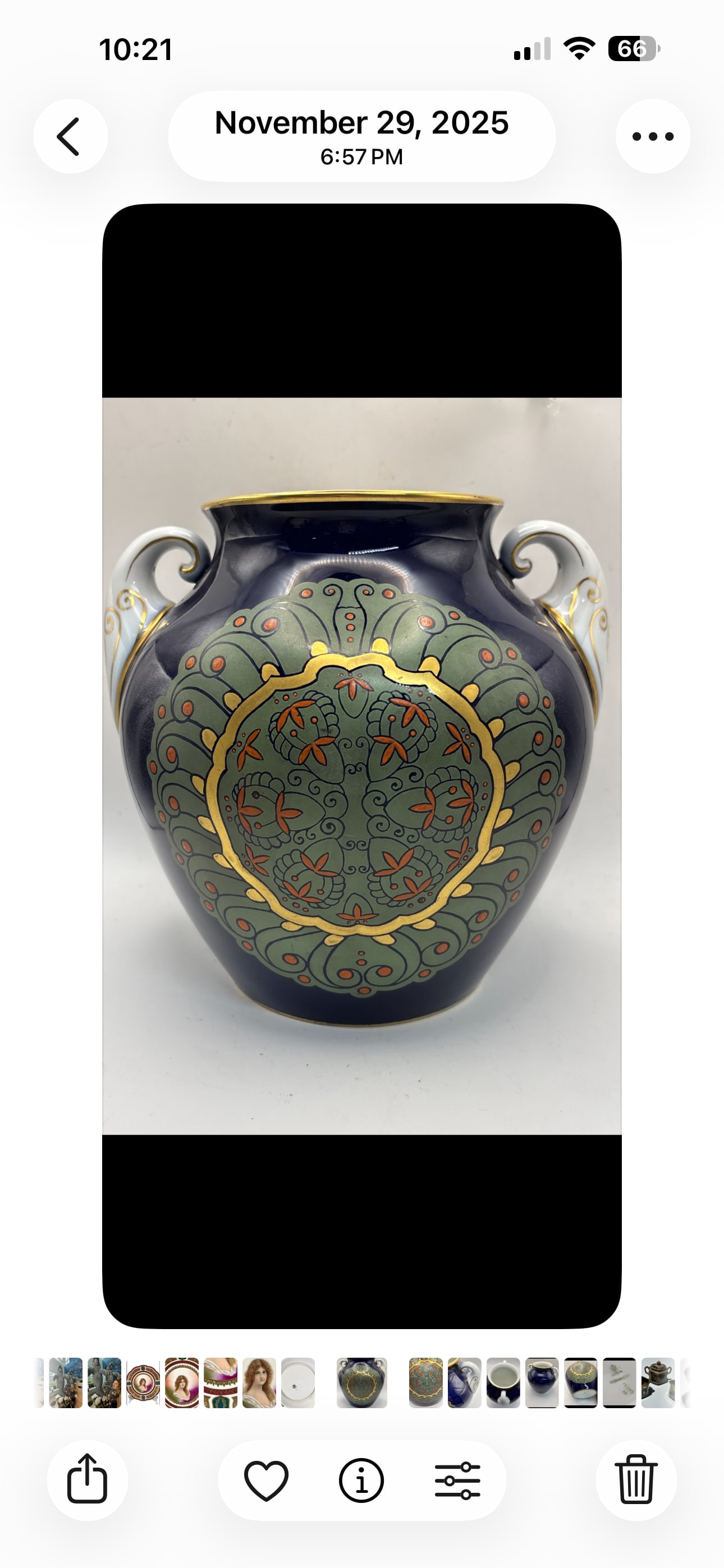 Rare 1918 Fraureuth Kunstabteilung Art Deco 8 inch vase: Rare 1918 Fraureuth Kunstabteilung Art Deco piece featuring a cobalt blue glaze with gold gilt handles and rims.Design Details: The vase has round medallions on the front and rear, decorated with past