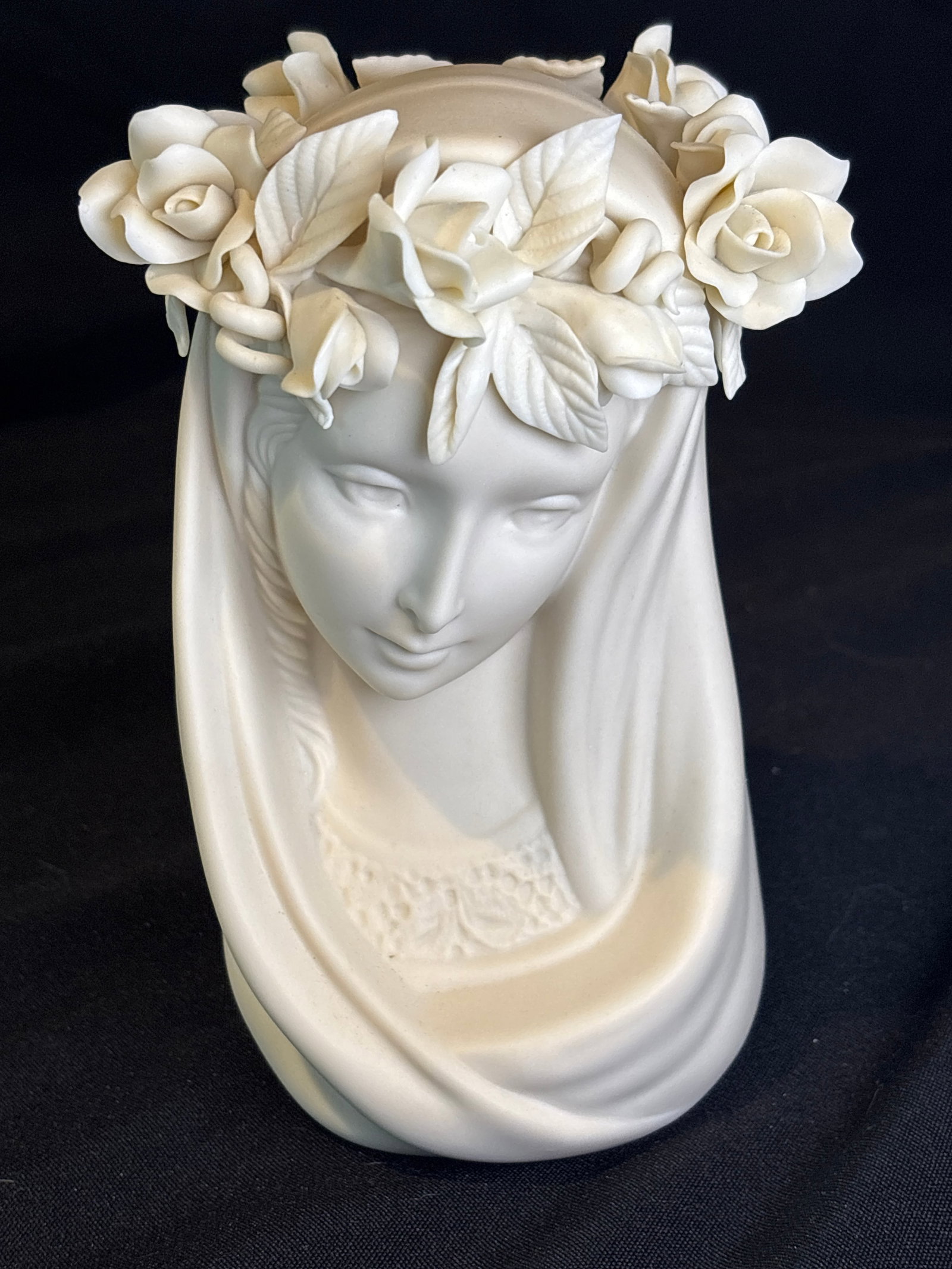 Cybis white bisque porcelain ‘Madonna Queen of Angels’ 7 inch bust sculpture (1 of 10)