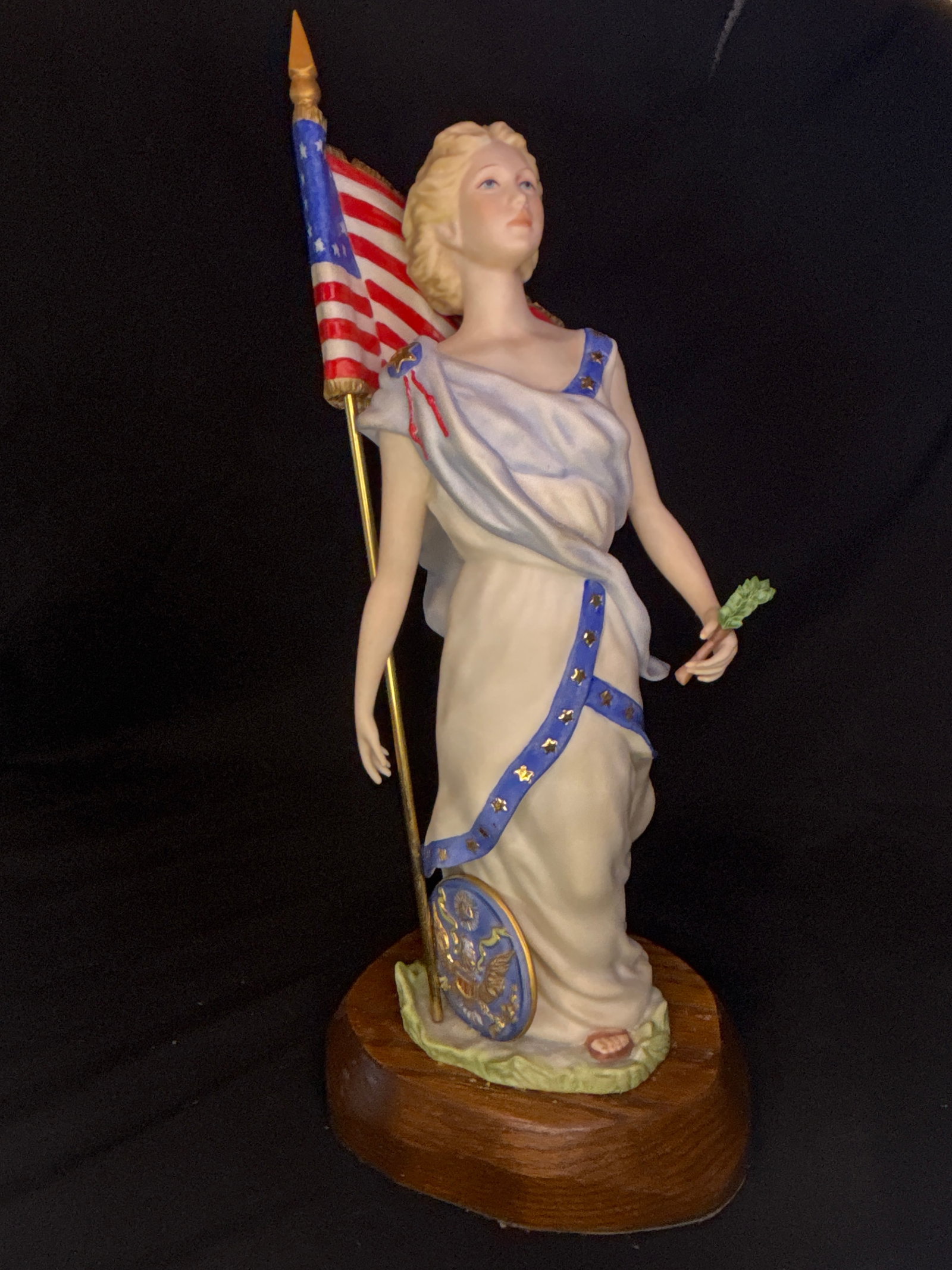 Extremely rare 17.5 inch original 1985 Limited Edition "Liberty" masterpiece (1 of 11)
