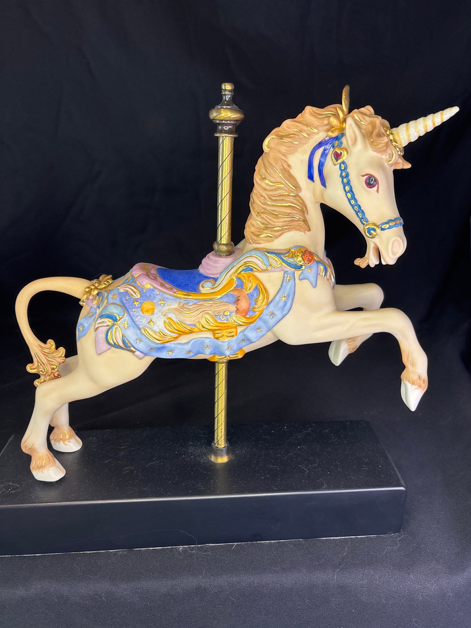 Rare Limited edition Cybis Carousel Unicorn Porcelain Figurine: Cybis Porcelain Carousel Unicorn collectible figurine. Key Details About This PieceManufacturer: Handcrafted by the renowned Cybis Porcelain Studio. Design Features: A beautifully detailed white porce