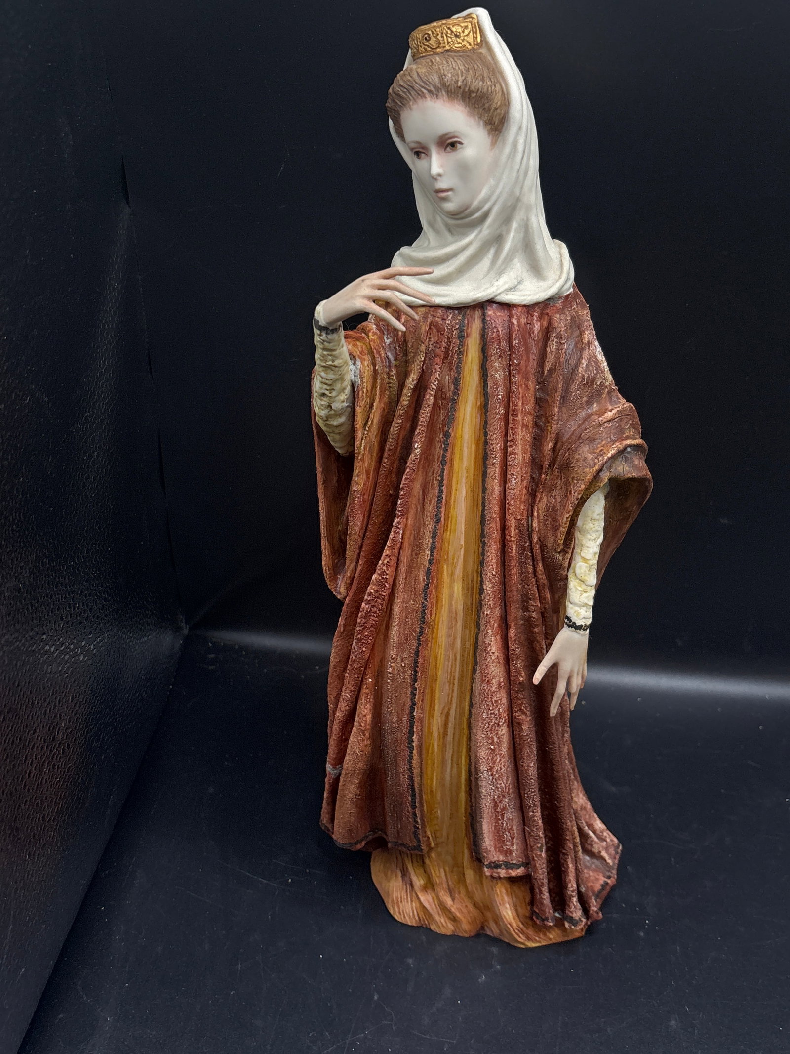 Cybis Berengaria (Queen Berengaria of Navarre, wife of King Richard the Lionheart: titled Berengaria (Queen Berengaria of Navarre, wife of King Richard the Lionheart), which was released by Cybis in 1979; authentic, signed Cybis porcelain piece that captures a similar regal, histori
