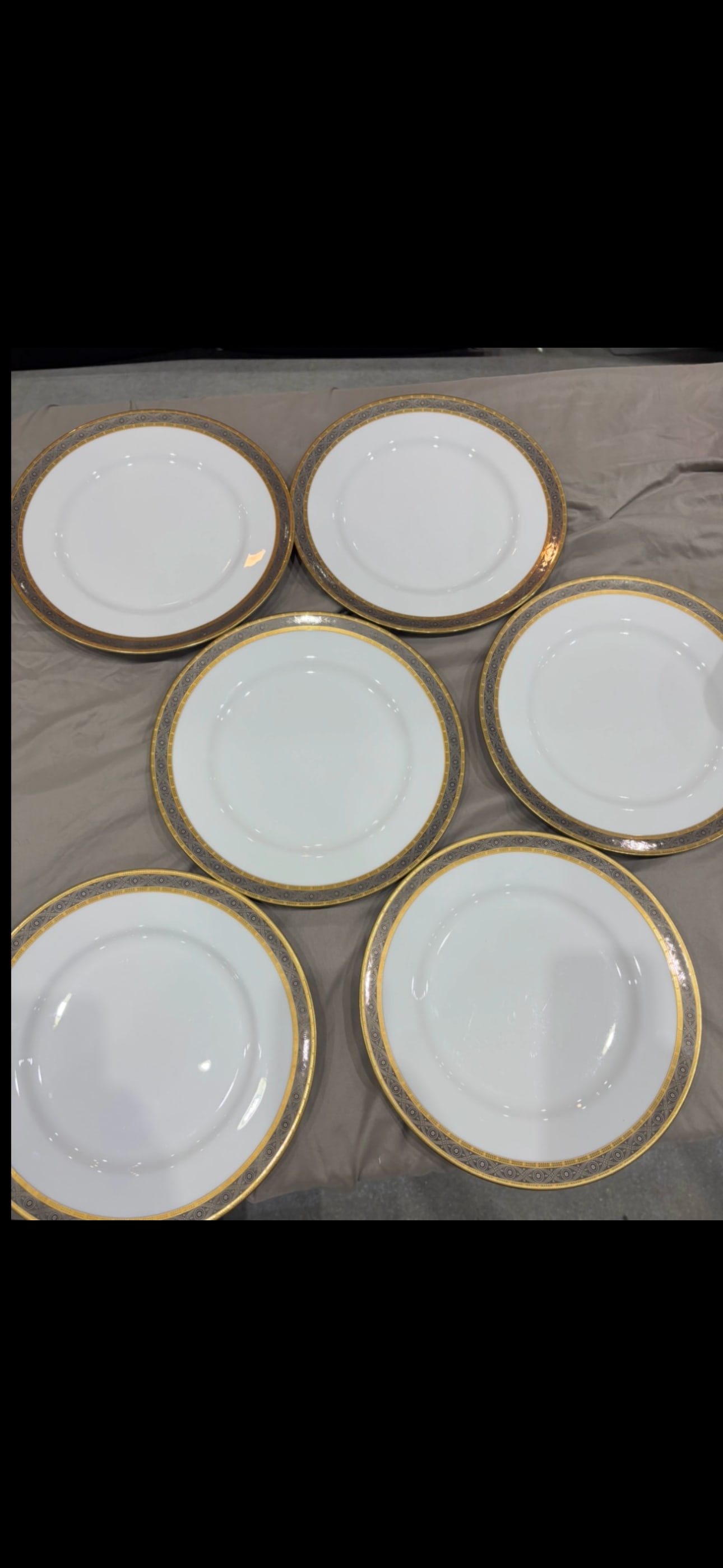Six Royal Worcester ‘Contrast’ Gold Trim 10&5/8 inch dinner plates (1 of 8)