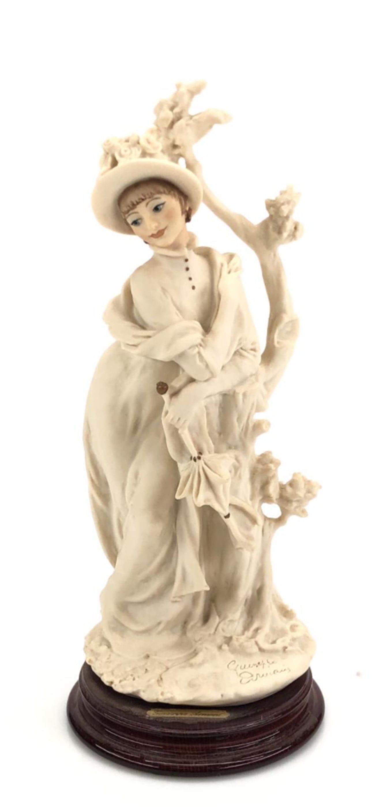 Armani "Claire" statue (Model 0654-F, also known as Domina Con Umbrellino) (1 of 6)