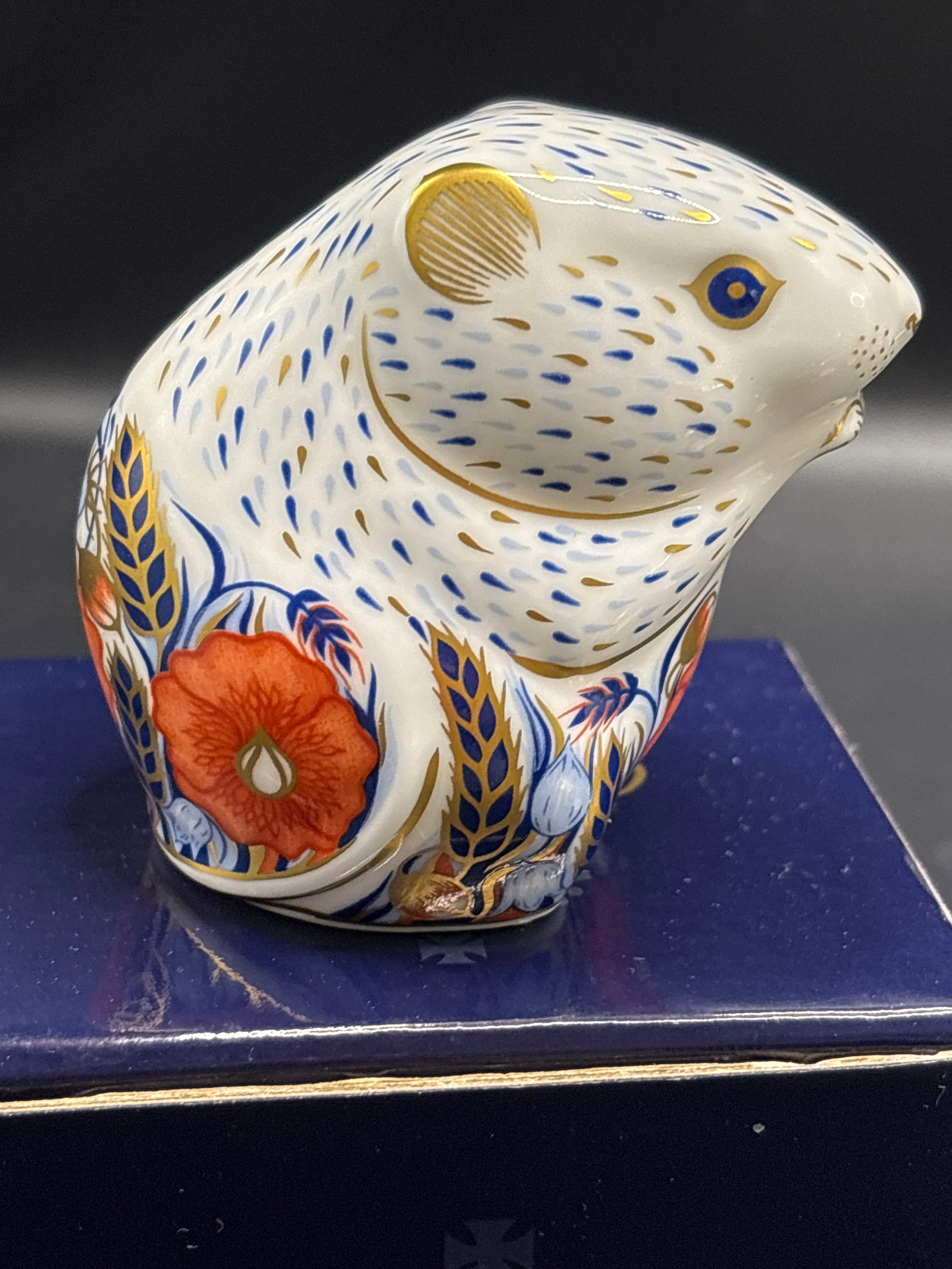 Collectors Guild Royal Crown Derby Poppy Mouse English fine bone china 2.25 inch paperweight: Gold stopper with box. Royal Crown Derby "Poppy Mouse" paperweight, a fine bone china collectible figurine featuring a hand-painted Imari pattern with orange poppy details and 22ct gold gilding, origi