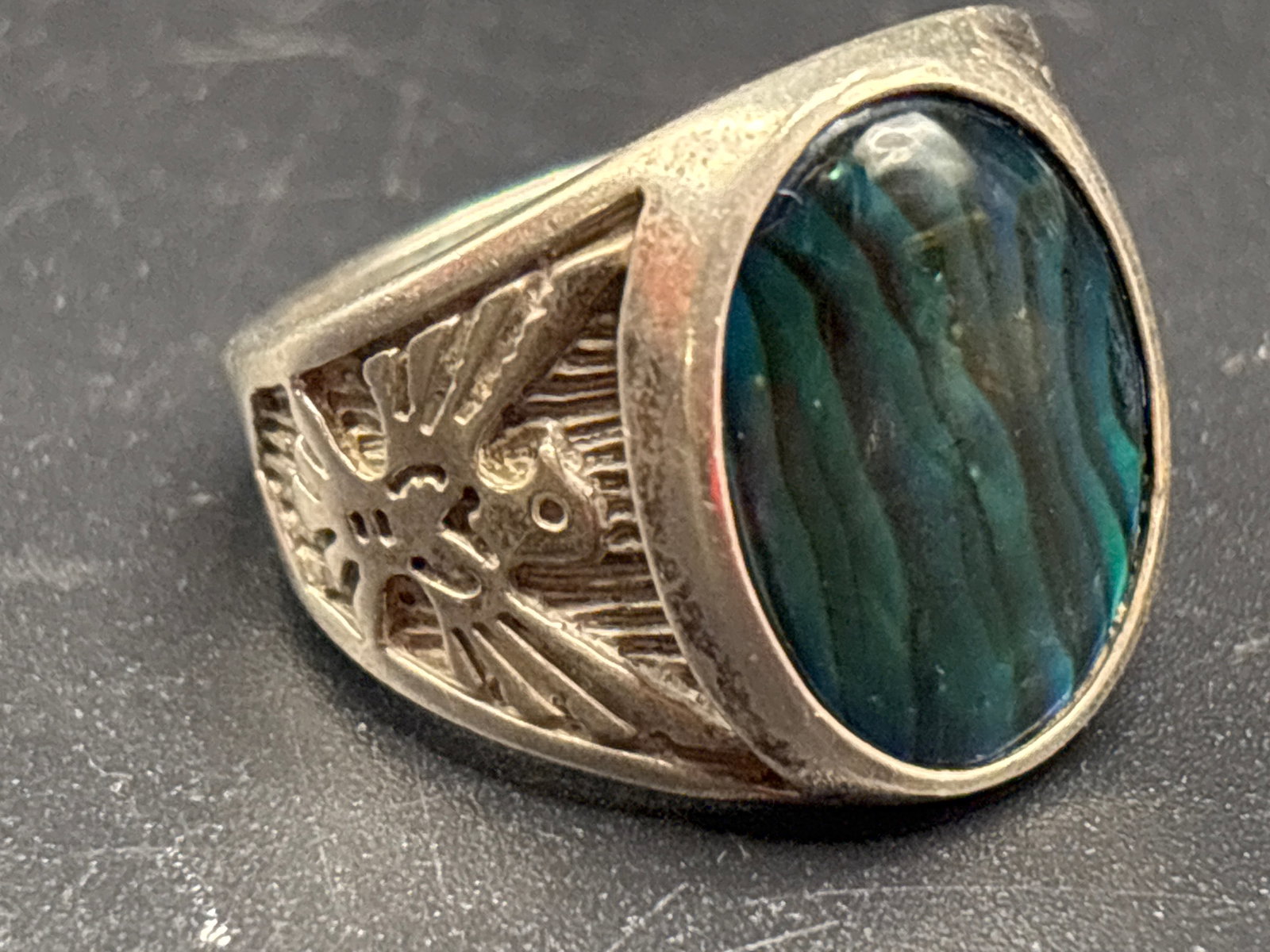 vintage Southwestern-style sterling silver abalone shell signet ring - 6