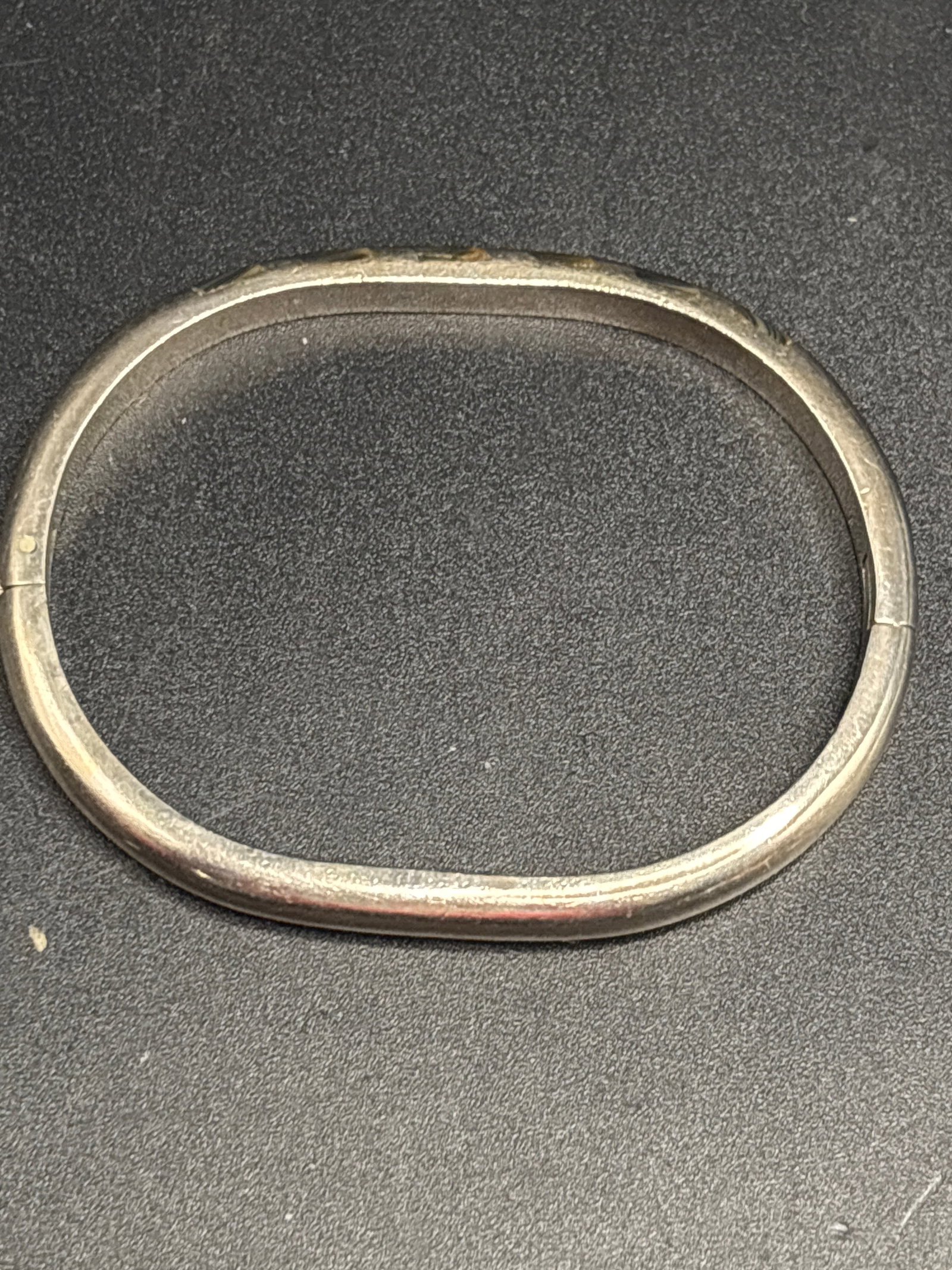 37 grams vintage sterling silver bangle bracelet adorned with diagonal inlay bands - 6