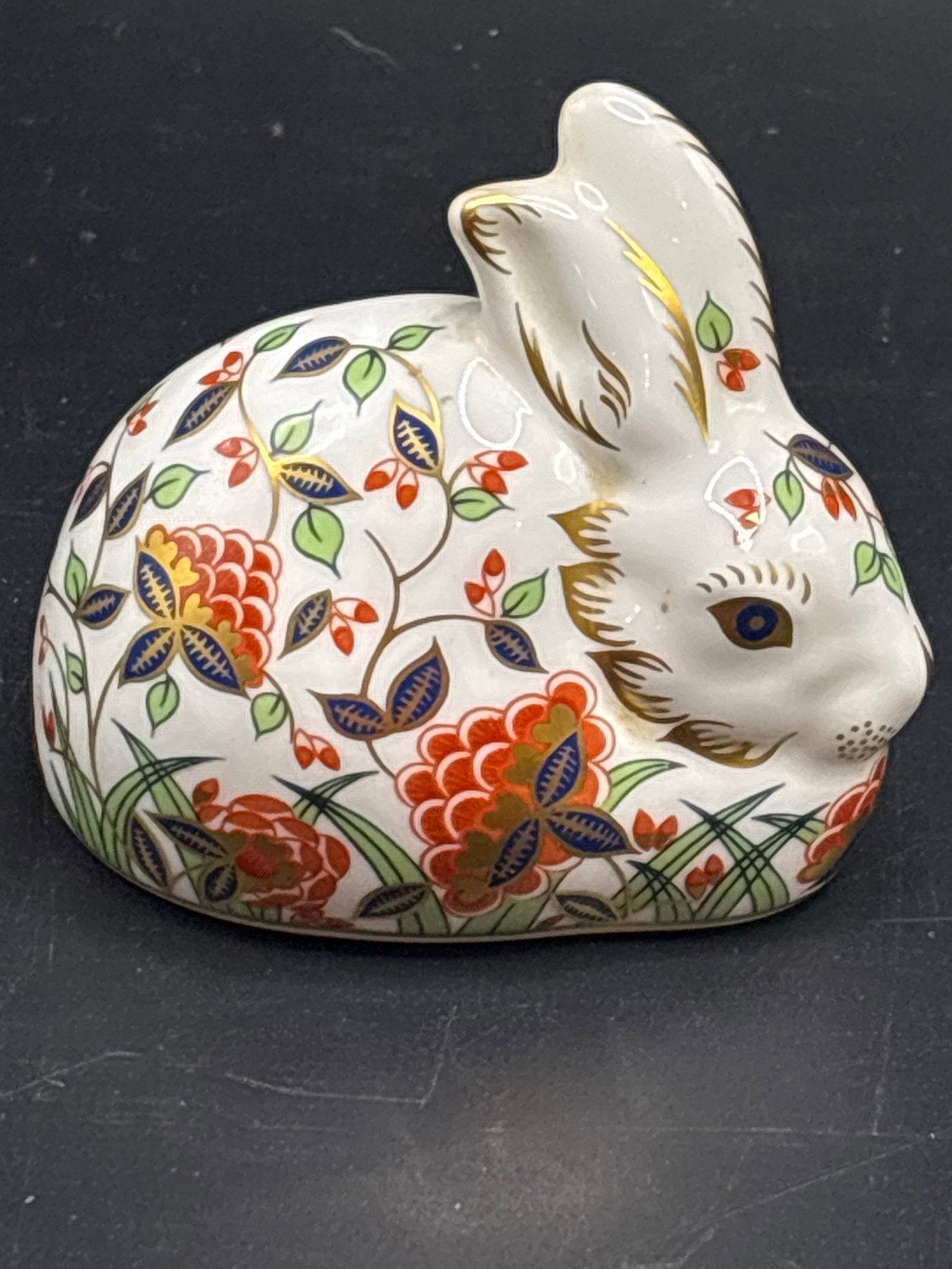 Collectors Guild Royal Crown Derby "Meadow Rabbit" bone china 3.5 inch paperweight (1 of 6)