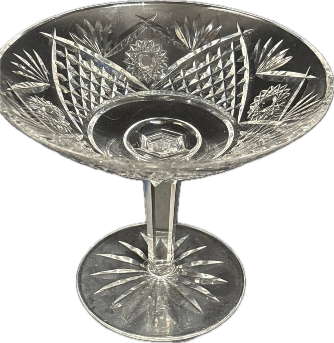 vintage Waterford Irish cut crystal footed compote: vintage Waterford crystal footed compote features intricate hobstar, fan, arch, and diamond cross-cut patterns with a radiant starburst base.Type/Style: Pedestal candy dish or nut compote bowl measuri