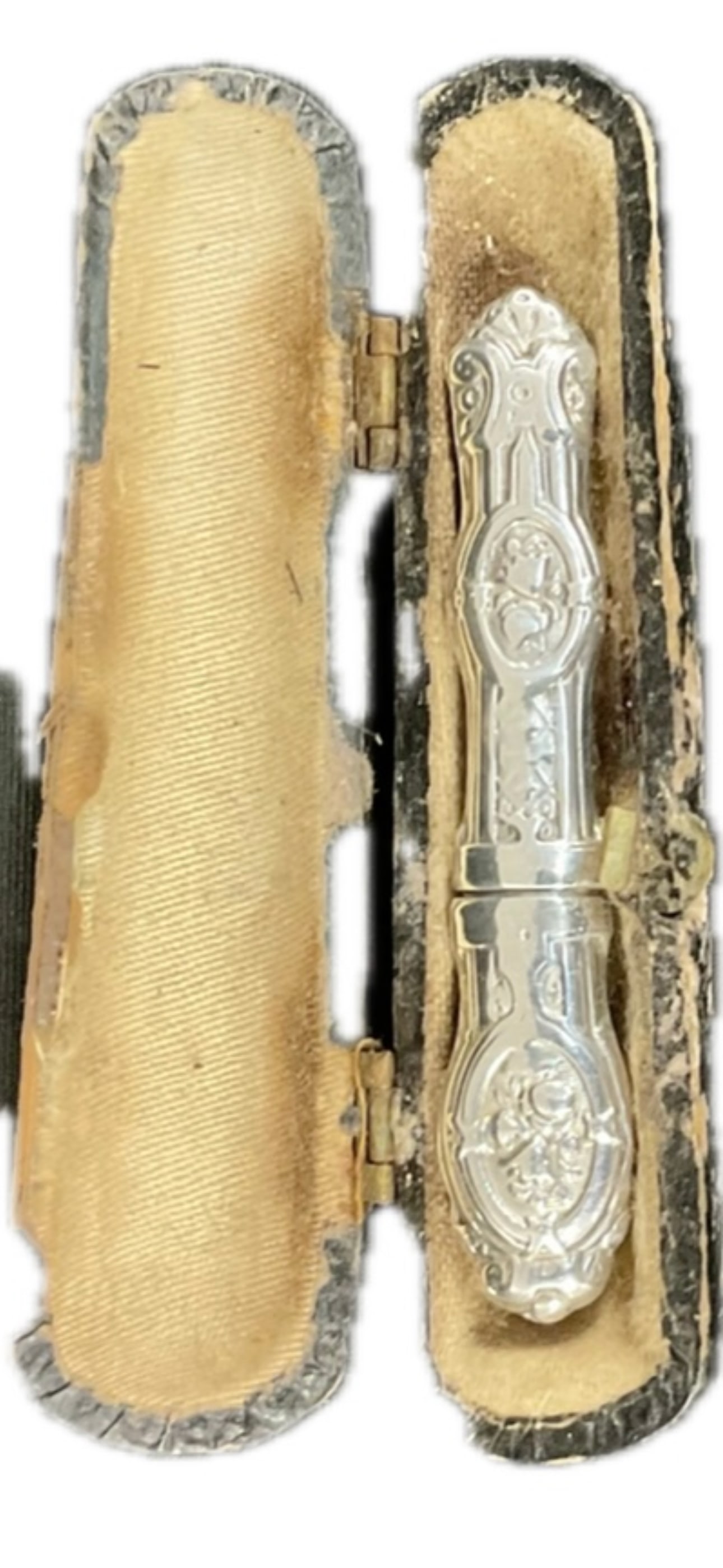 A silver toothpick holding case in fitted box (1 of 6)