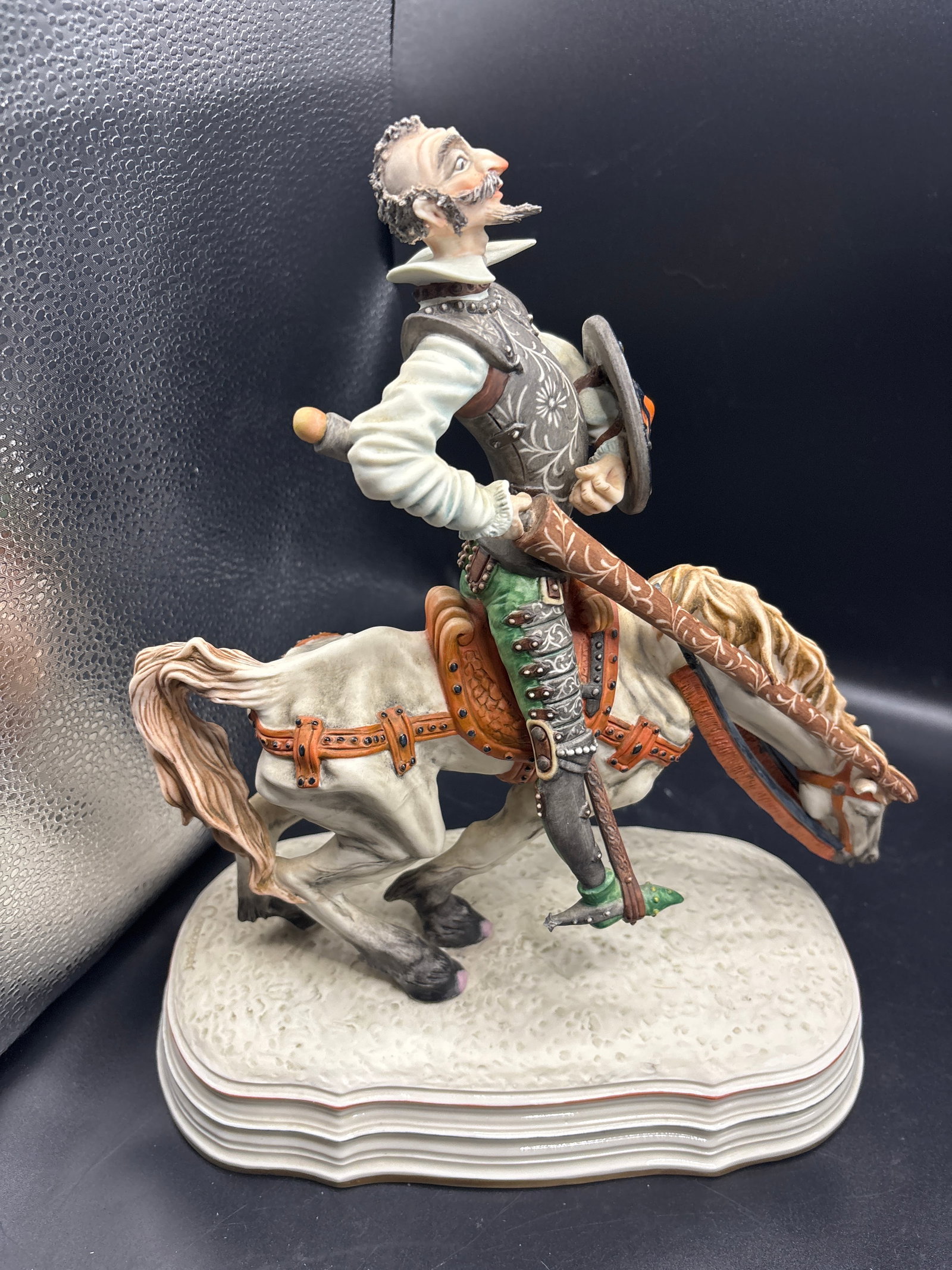 authentic Cacciapuoti Italian porcelain Don Quixote 12 inch sculpture-damage (1 of 7)