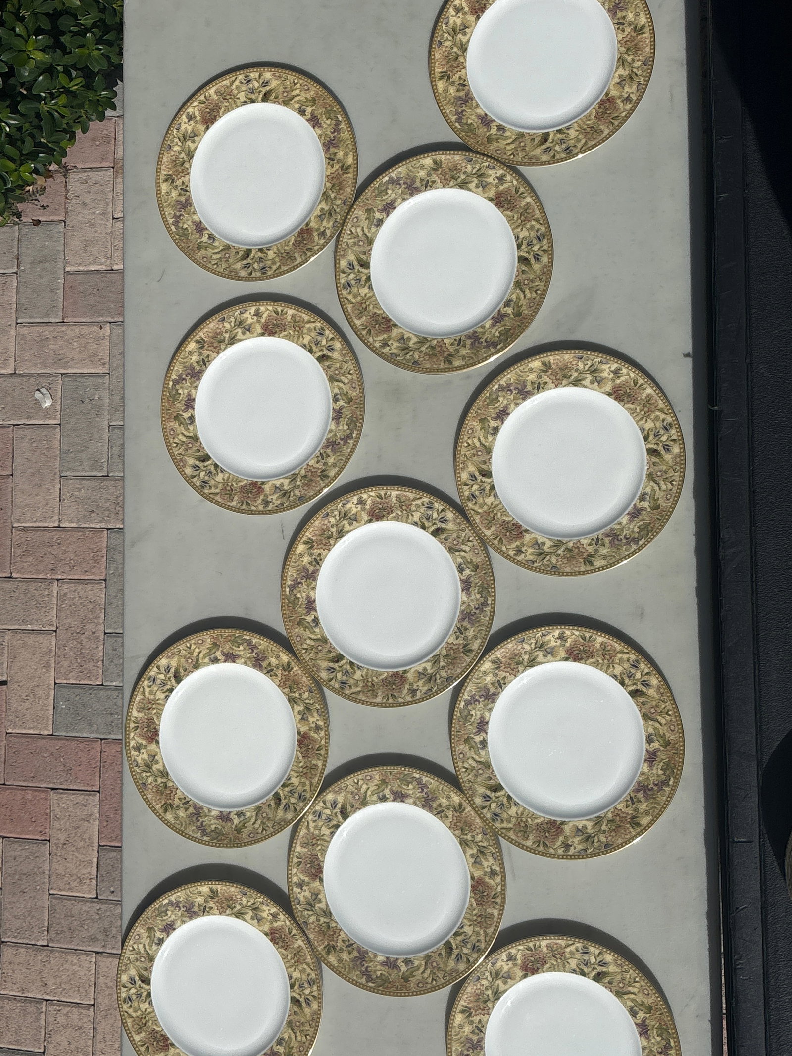 Set of twelve Wedgwood Floral Tapestry dinner plate made of fine bone china in England (1 of 6)