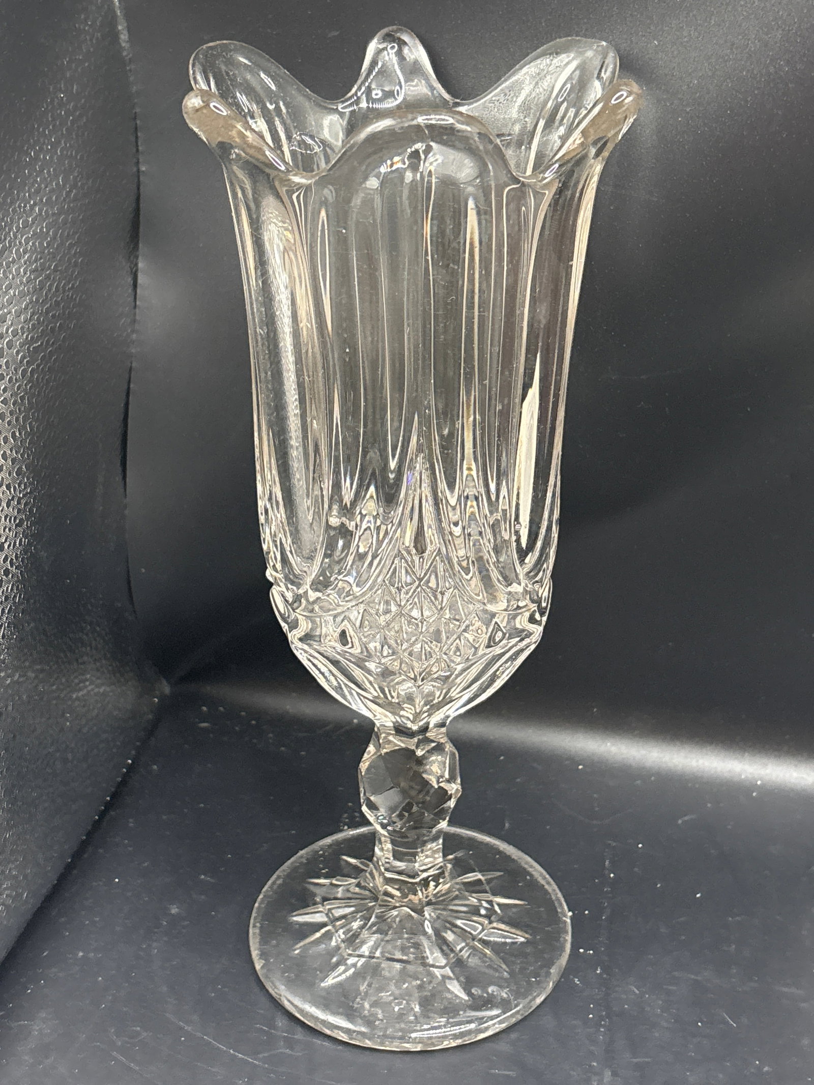 Tall 10 inch antique Early American Pressed Glass celery vase (1 of 5)