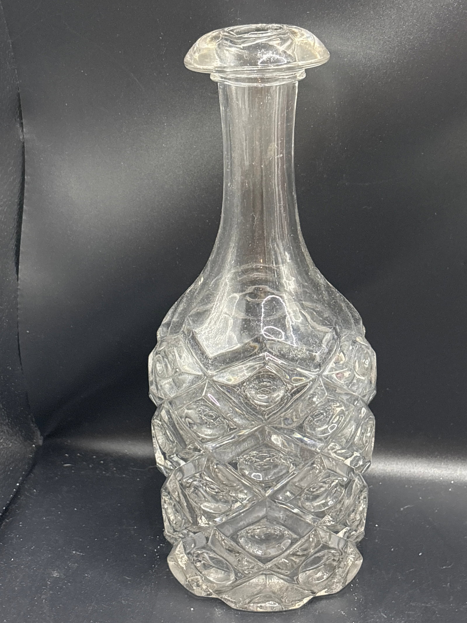 10 inch antique Early American Pattern Glass bar bottle (1 of 5)