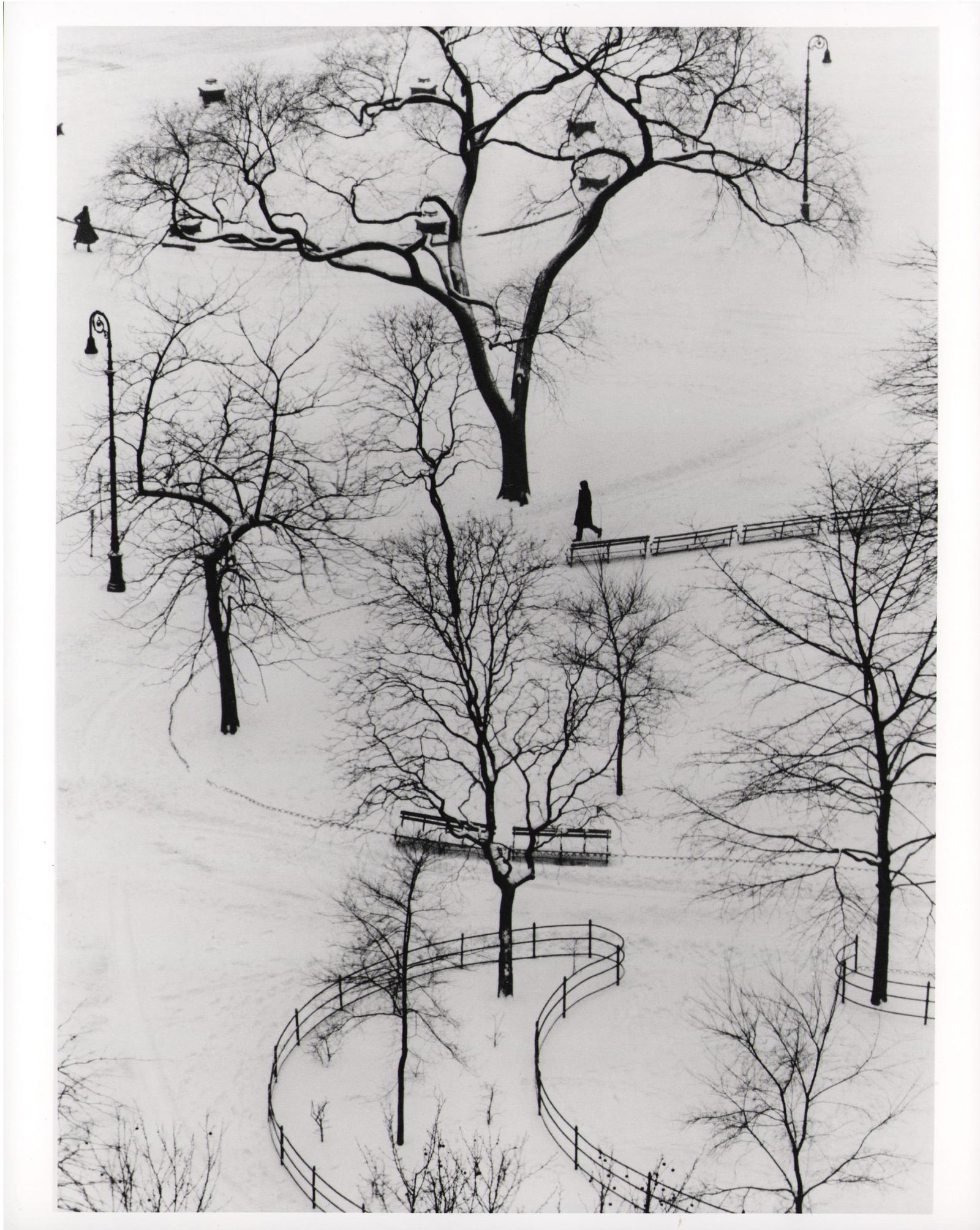 André Kertész (1894-1985), Washington SQ. NYC, 1954 (1 of 2)