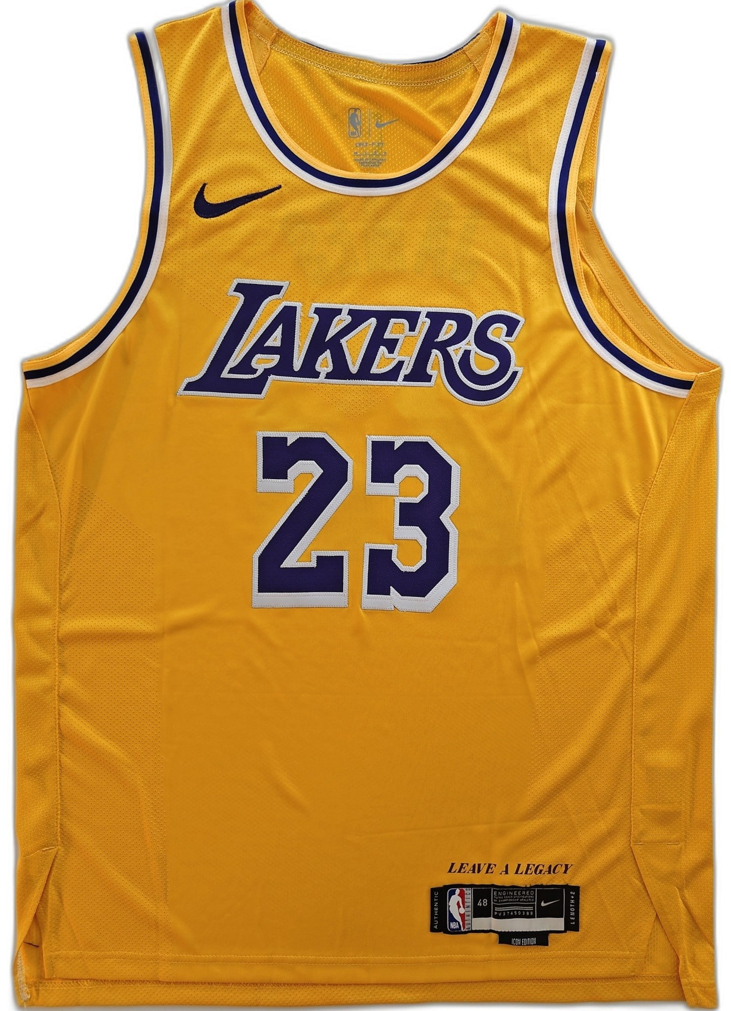 LeBron Signed Lakers 20-21 Icon Jersey PSA COA (1 of 4)
