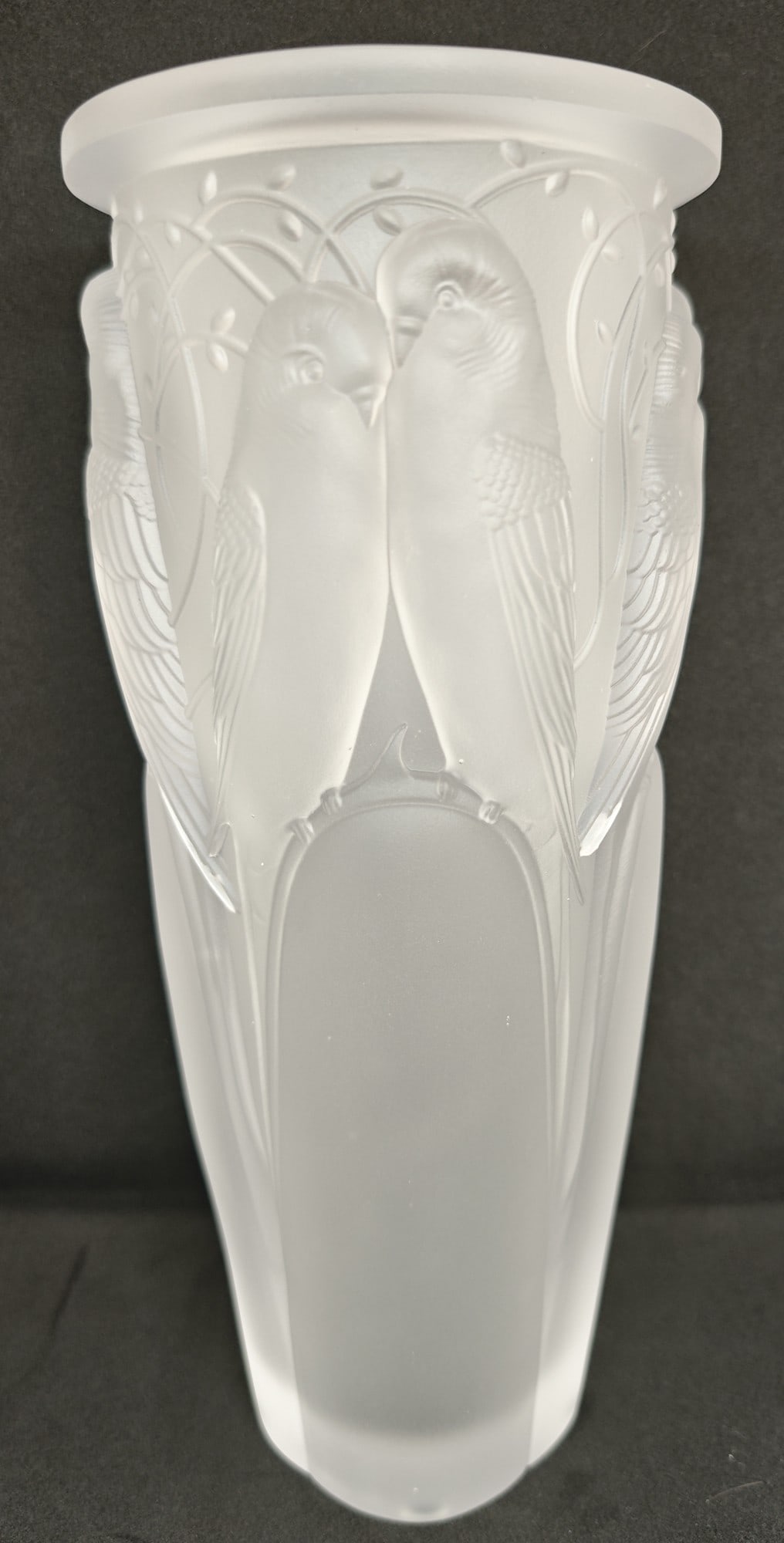 Lalique, "Ceylan" vase, Frosted Crystal (1 of 5)