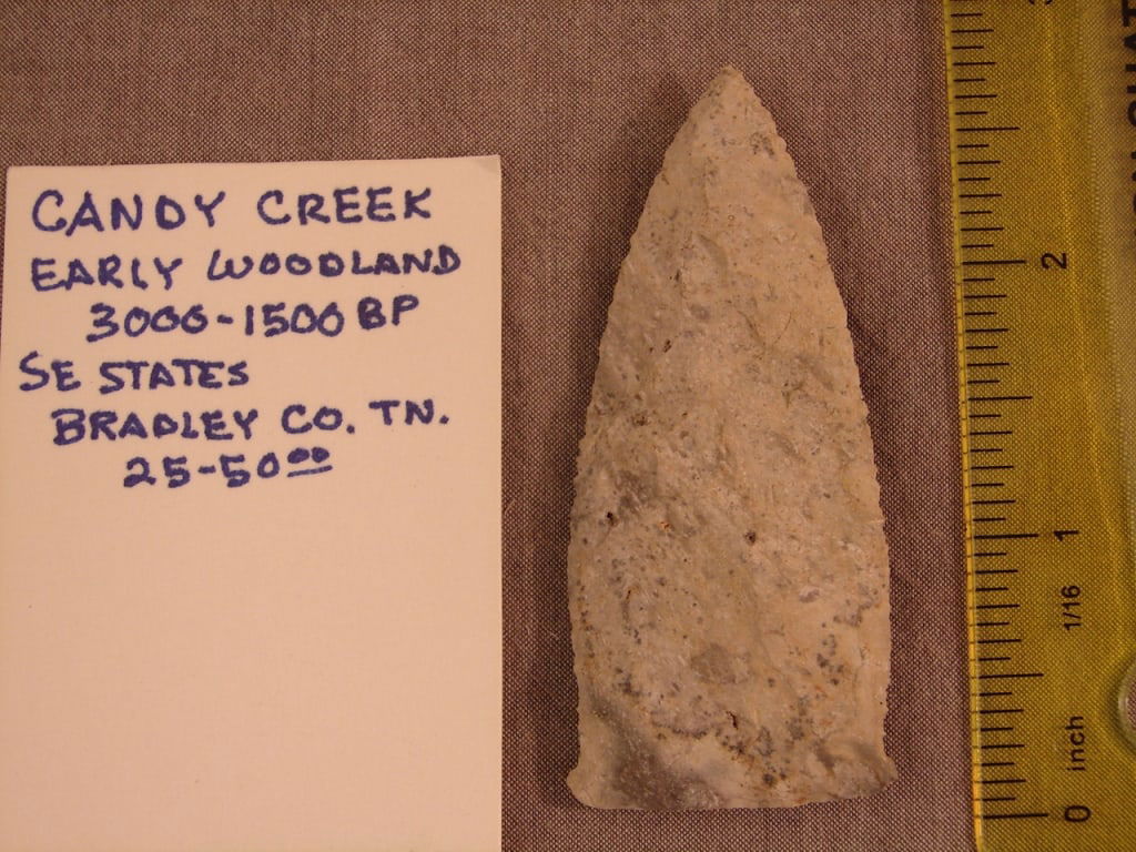 Native American Indian arrowhead artifact (1 of 2)