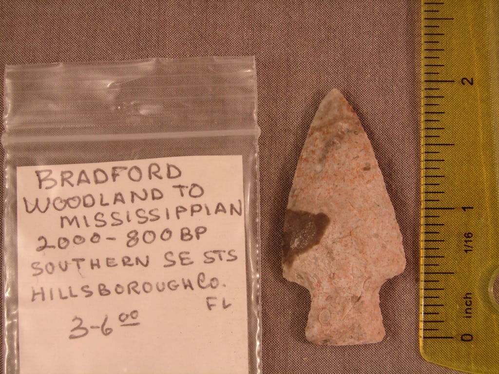 Native American Indian arrowhead artifact (1 of 2)