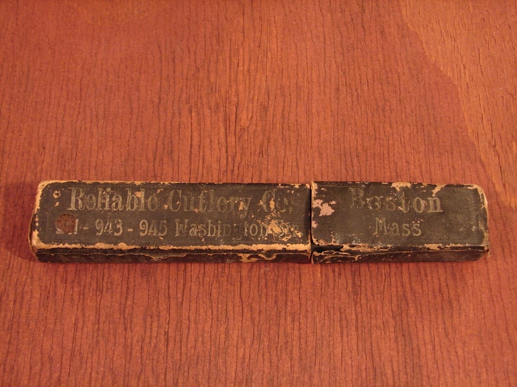 Reliable Cutlery Co. antique straight razor (1 of 3)