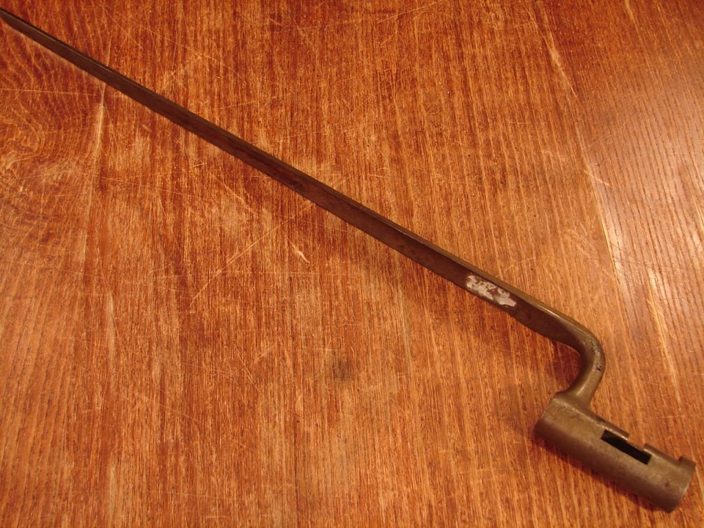 Early 1816-19 socket bayonet (1 of 8)