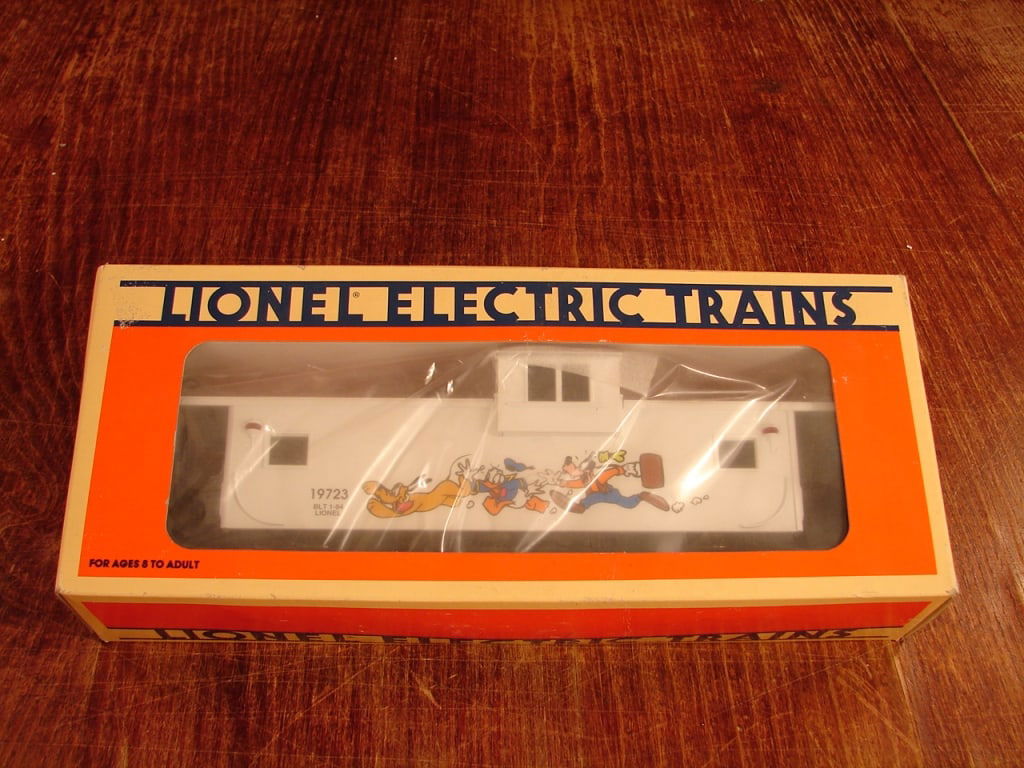 Lionel Disney extended Vision Caboose (1 of 3)