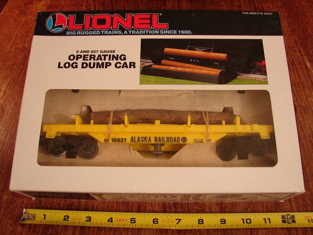Lionel Alaska Road Log Dump Car (1 of 3)