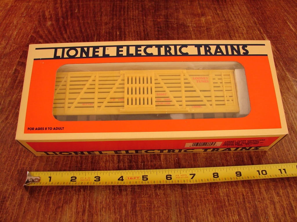 Lionel Warner Brothers Bugs Bunny Yosemite Sam: Lionel Electric Warner Brothers Looney Tunes Bugs Bunny & Yosemite Sam Outlaw Car 6-16662. New in Box.