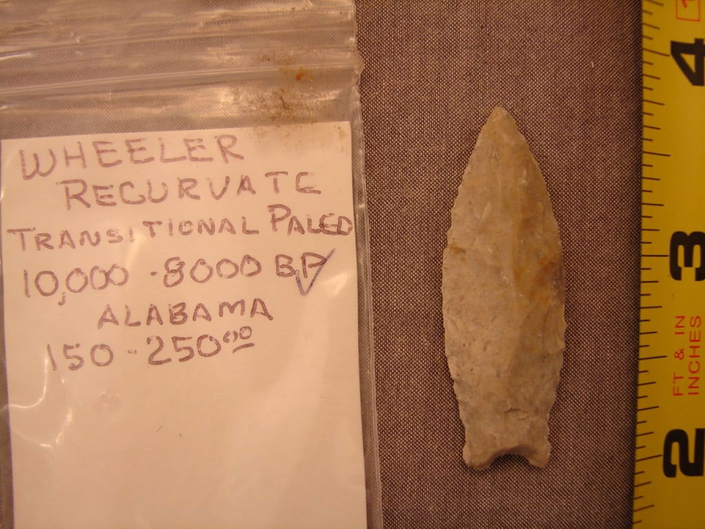 Native American Arrowhead Artifact. (1 of 3)