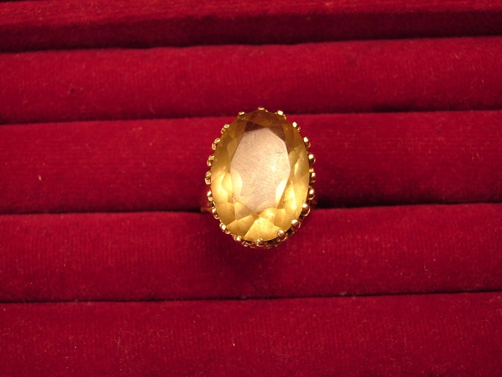 Ladies 14 karat gold and Topaz ring (1 of 7)