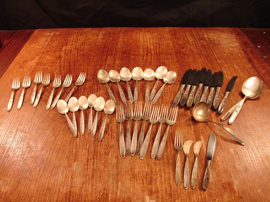 42 piece Sterling Silver silverware set. (1 of 19)