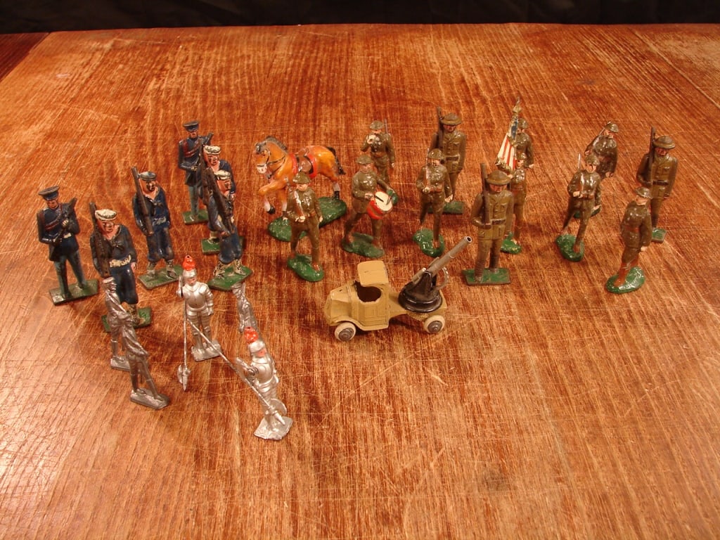 Lead soldier collection (1 of 10)