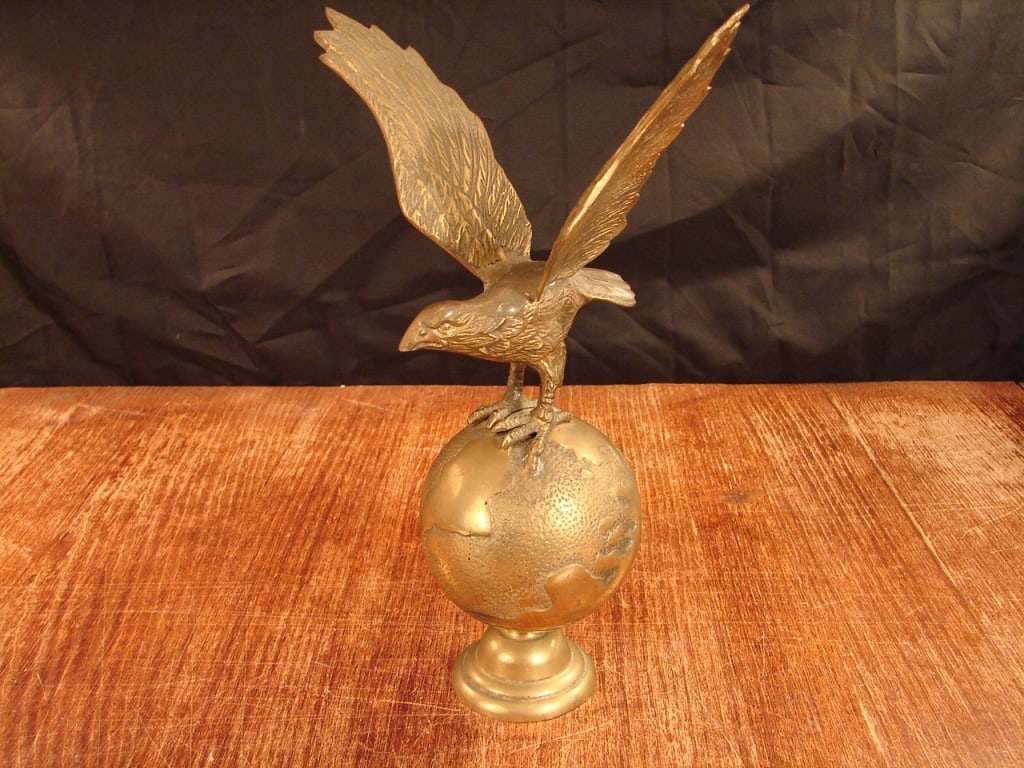 Vintage solid brass Eagle flag pole topper (1 of 8)