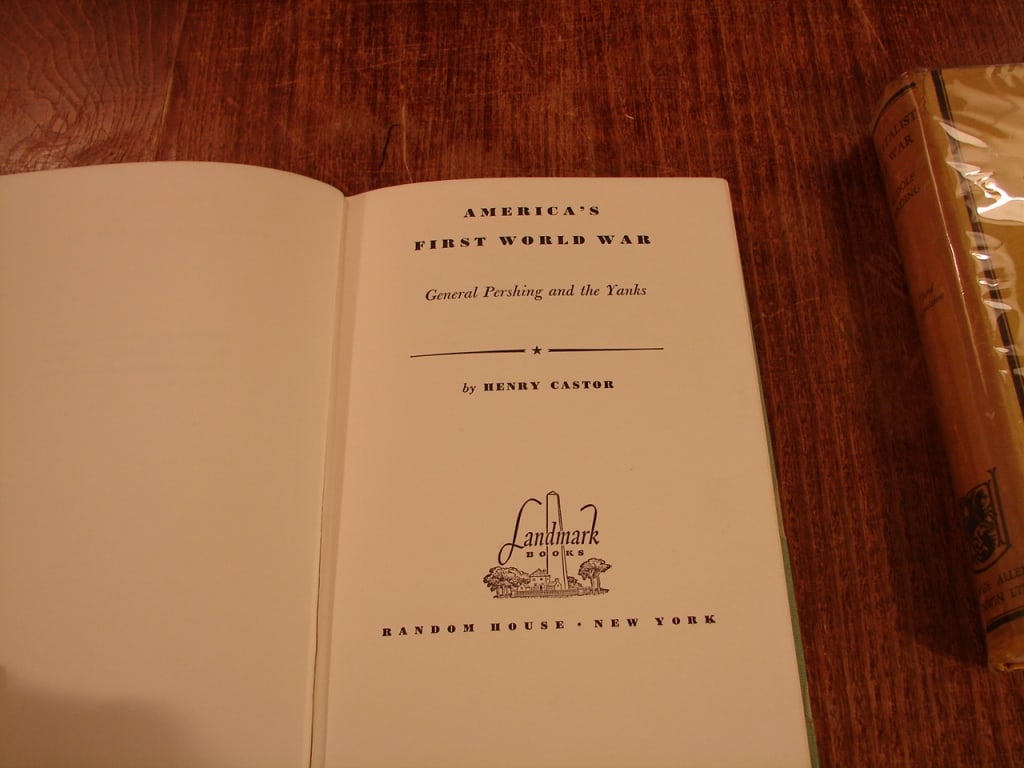 Lot of 2 World War 1 books - 3