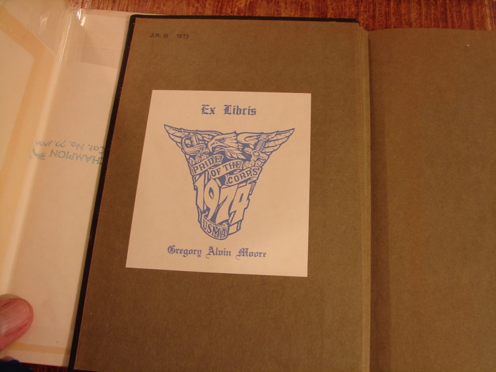Lot of two WWI novels - 6