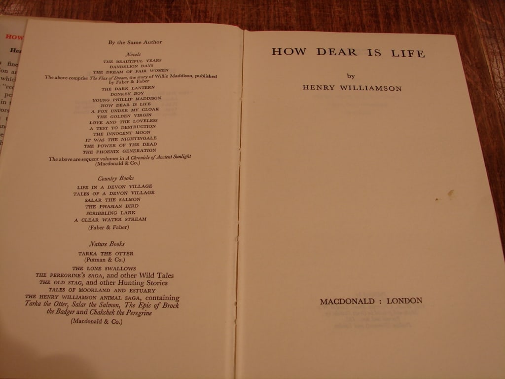 Lot of three books written by Henry Williamson - 8