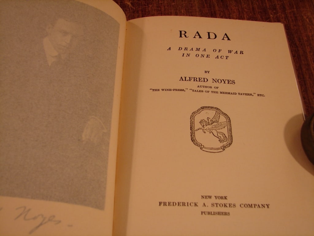 Lot of 2 WWI anti war novels - 6