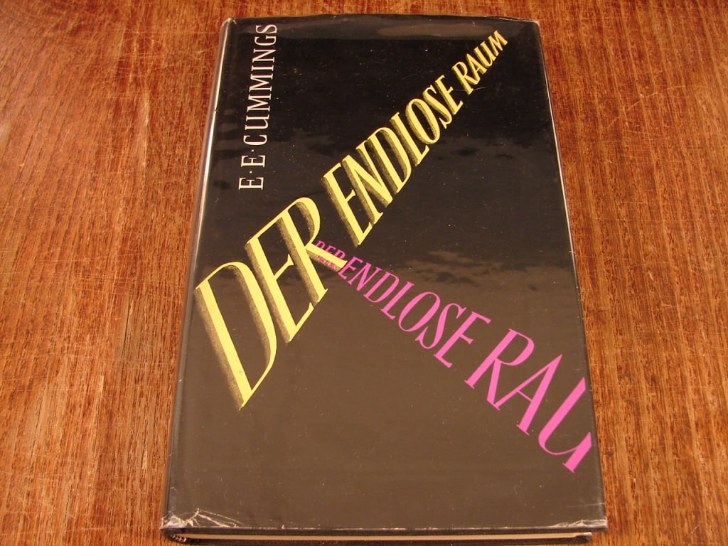 Der Endlose Raum by E. E. Cummings. In German . - 2
