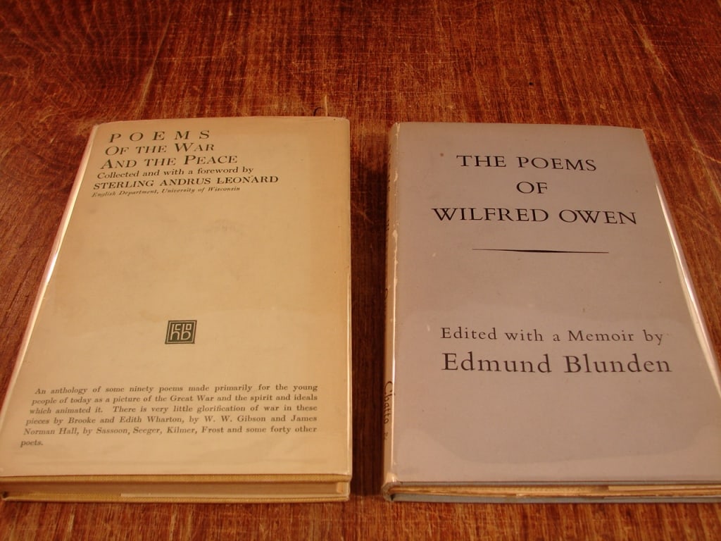 Lot of two World War One Poetry books. - 2