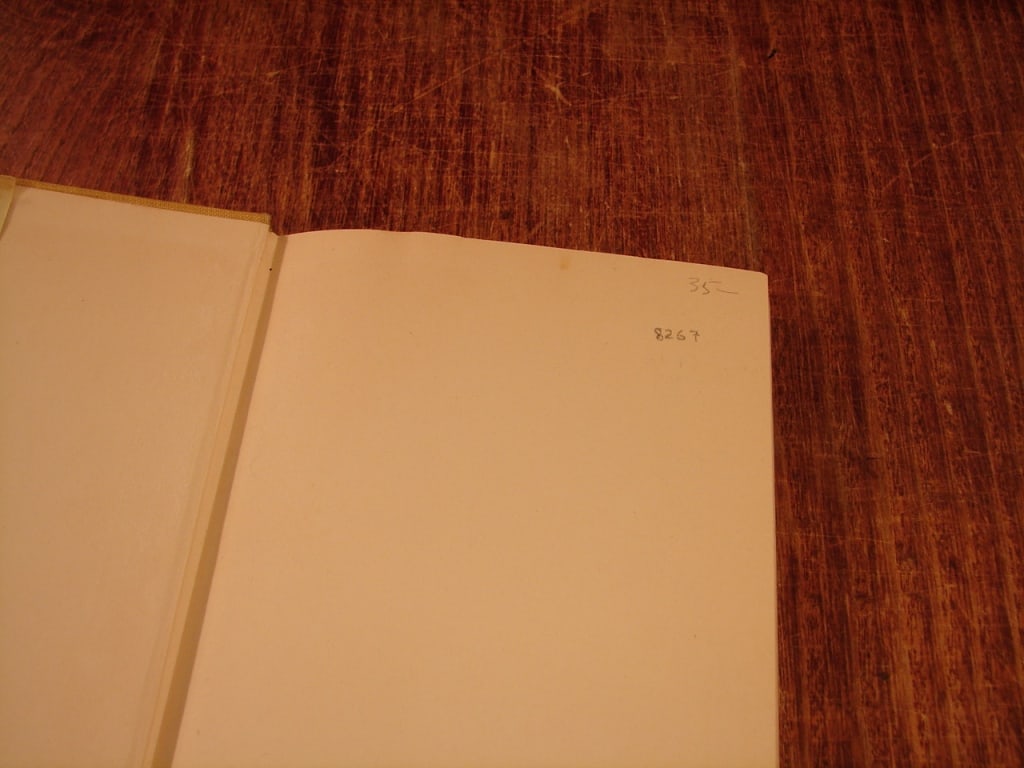 Lot of two World War One Poetry books. - 3