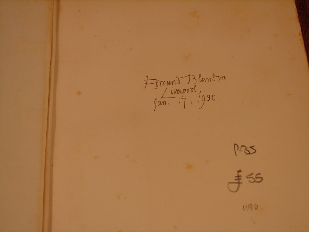 Author signed Retreat Sonnets and Poems by Blunden - 3