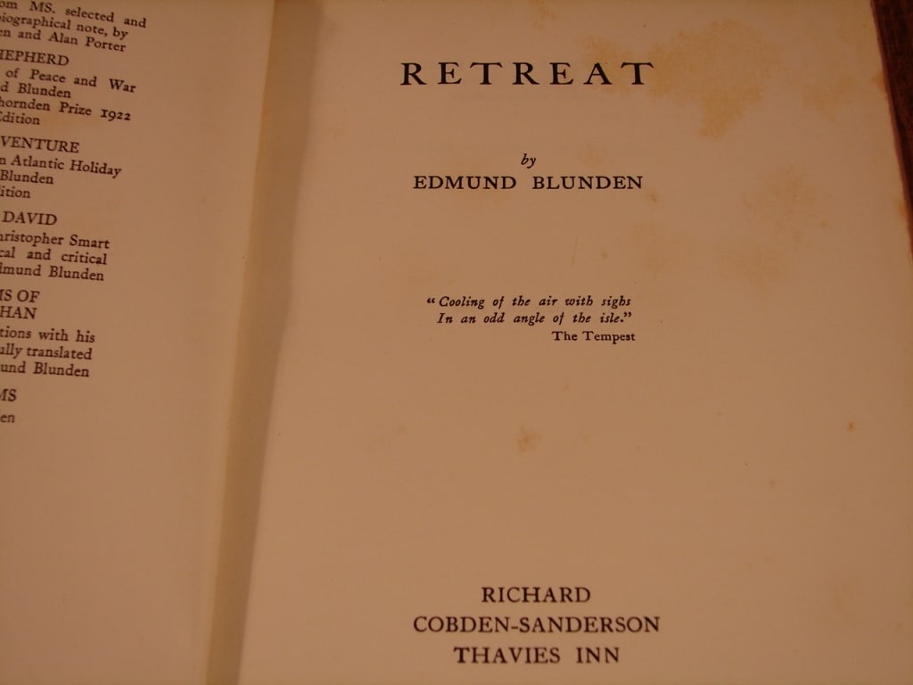 Author signed Retreat Sonnets and Poems by Blunden - 5