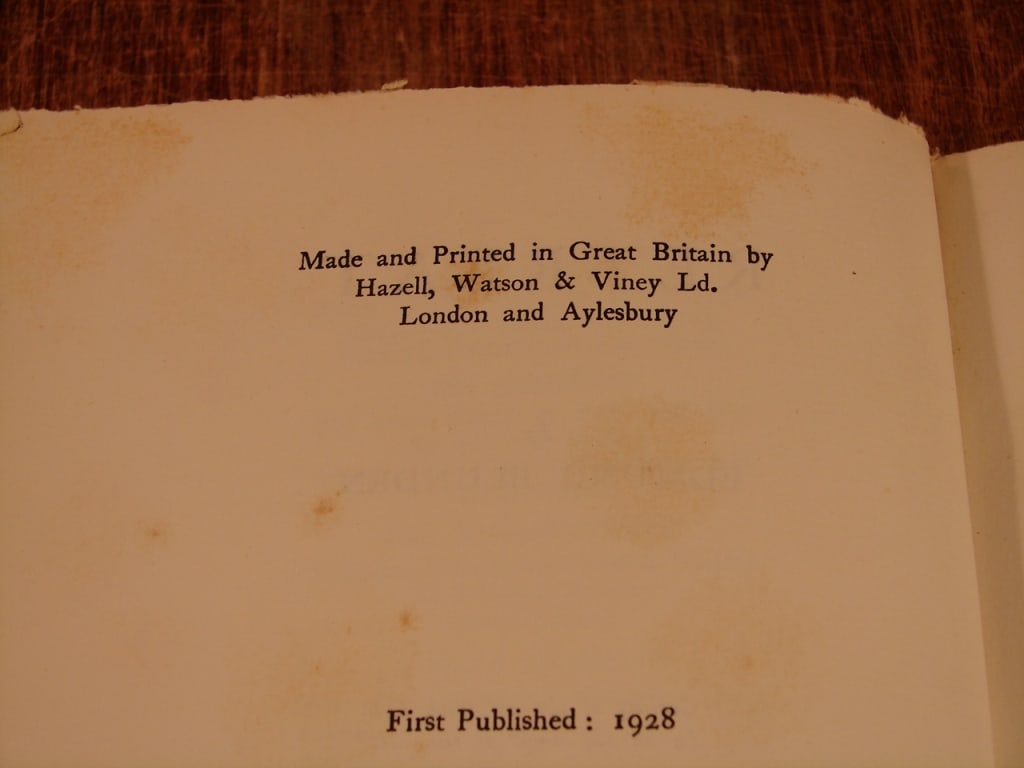 Author signed Retreat Sonnets and Poems by Blunden - 6