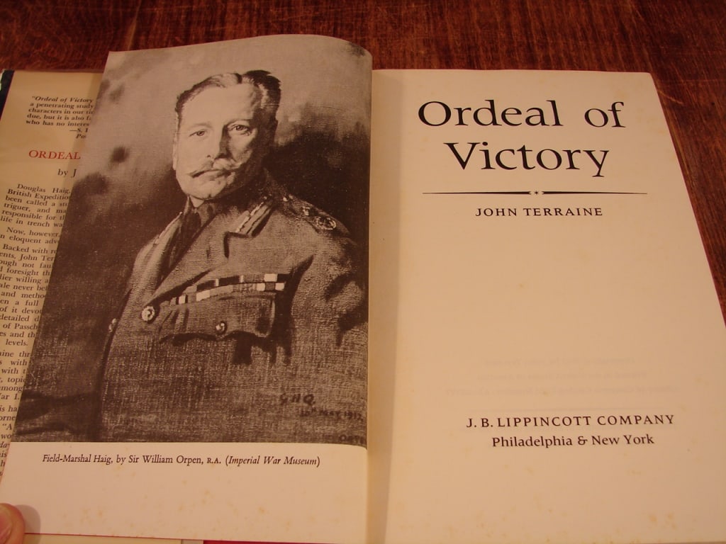 Lot of two WWI novels. - 4