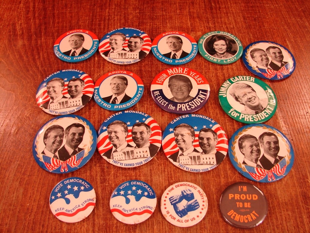 Lot of Jimmy Carter Mondale political buttons (1 of 2)