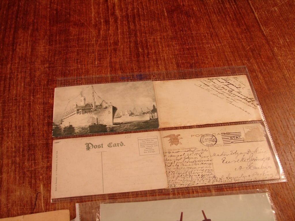 Lot of 8 various photographs and post cards - 3