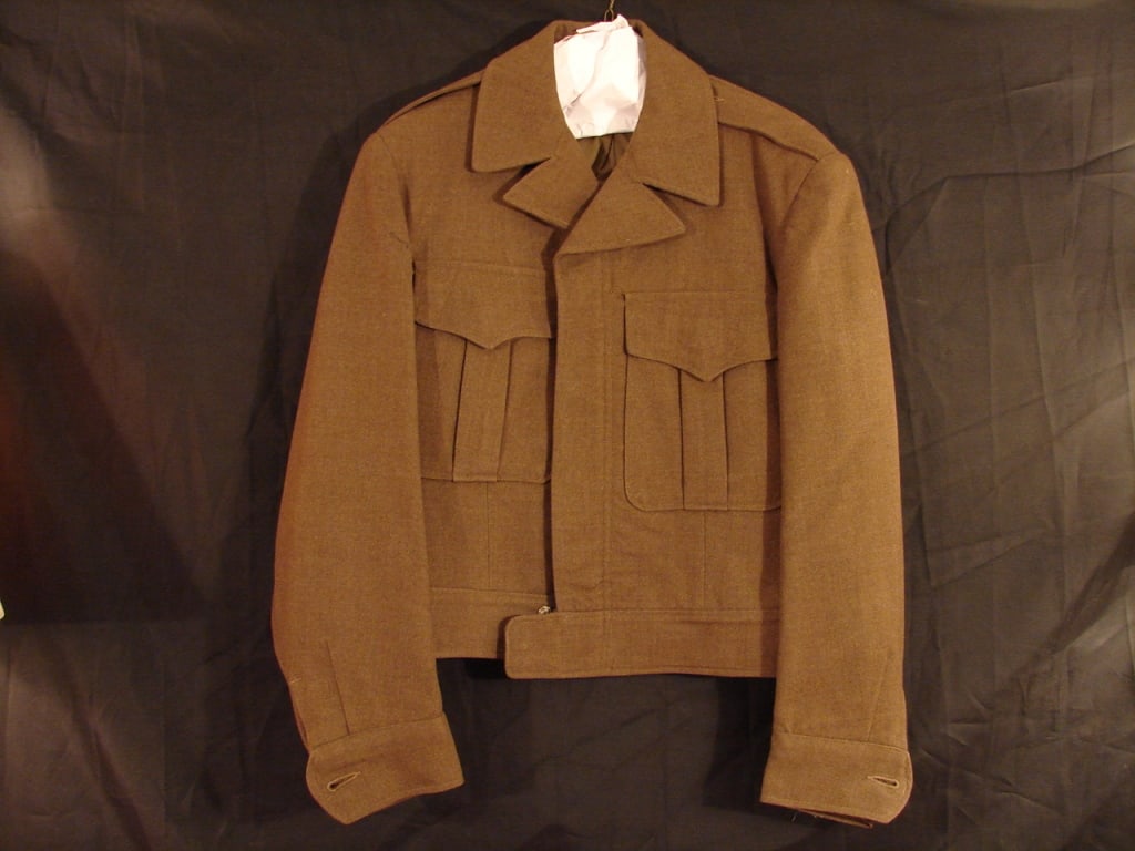 WWII Khaki officers jacket with Ike jacket - 5