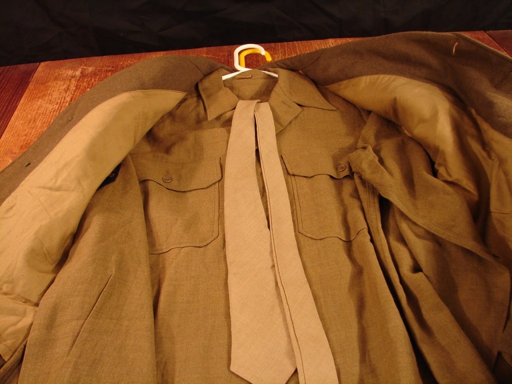 Historic US Army WWII green khaki complete uniform - 7