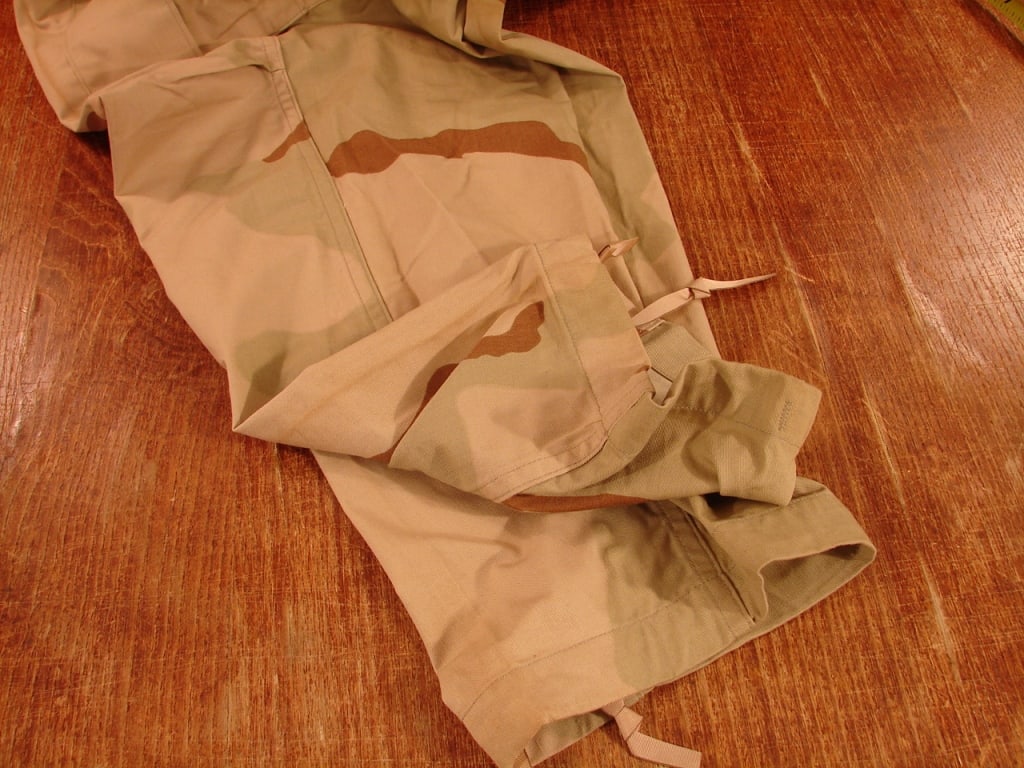 Desert Storm 3 color combat pants and jacket. - 4