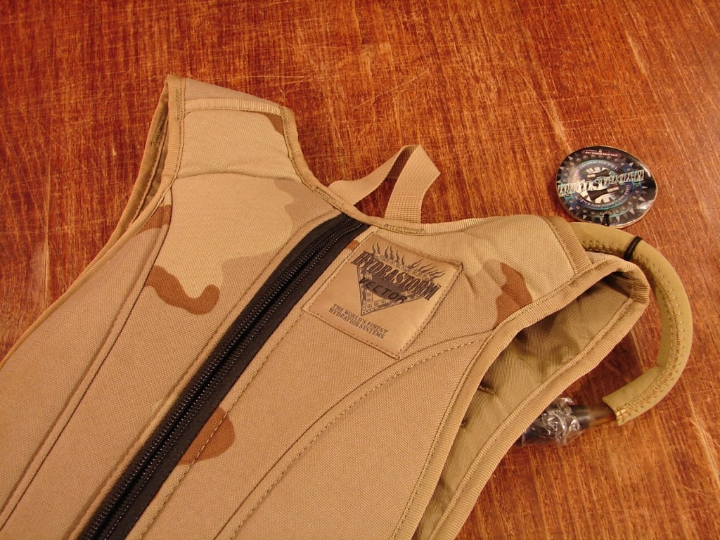 US Military Issue Hydration pack with bladder . - 2